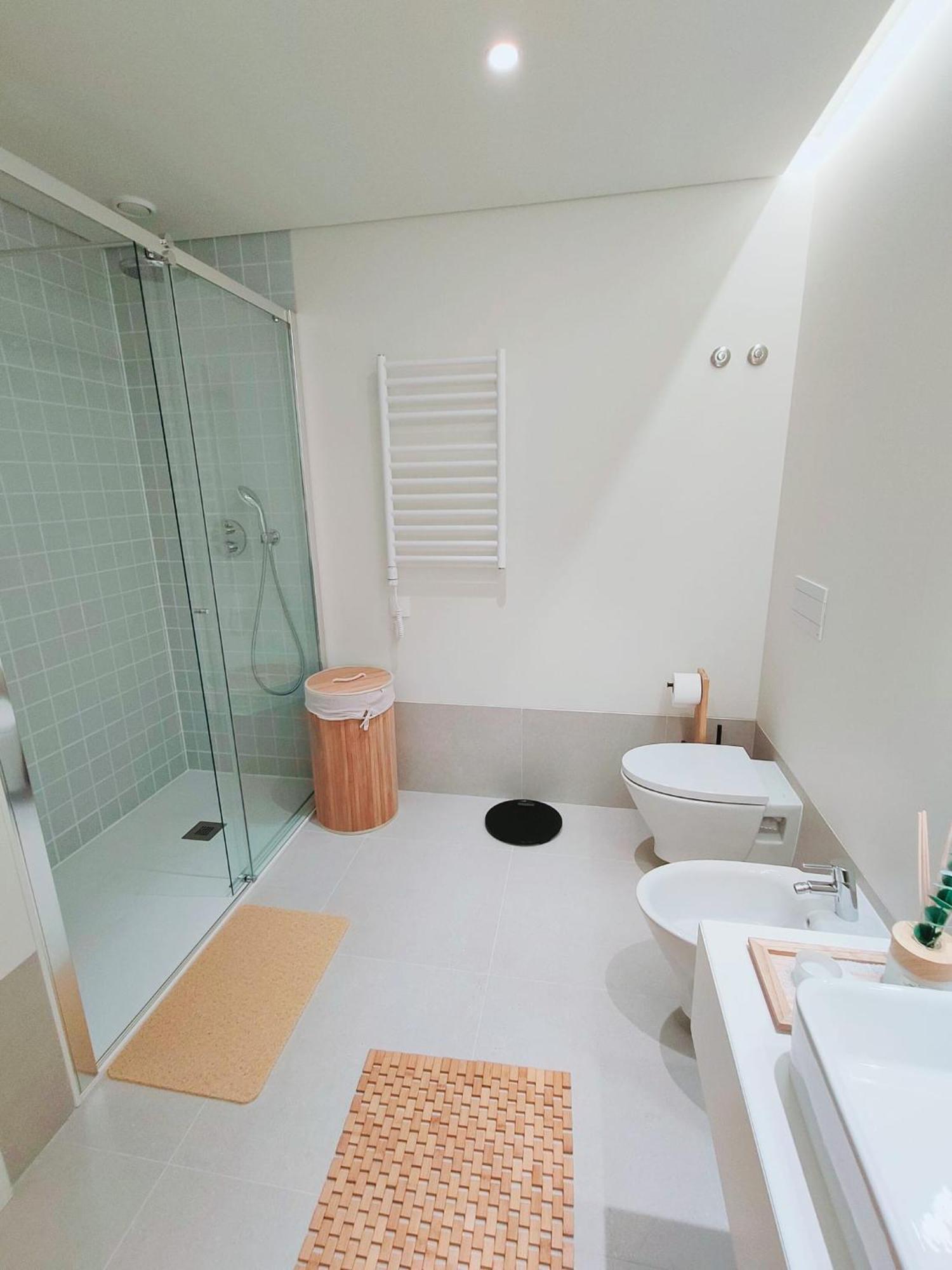 Bayline- Beachfront And Pool Armação de Pêra المظهر الخارجي الصورة